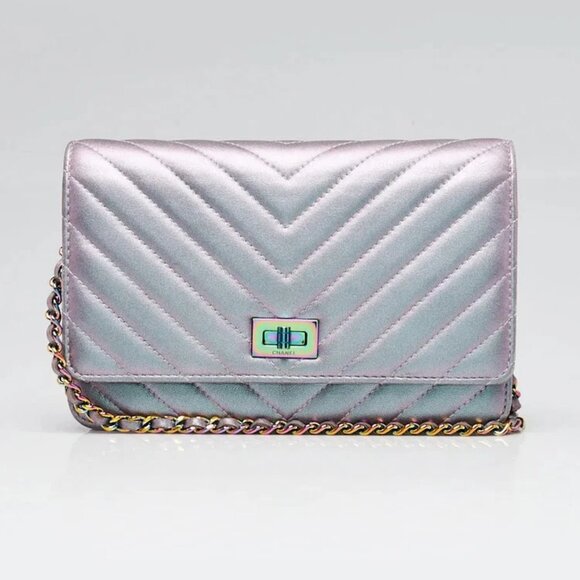 Chanel Purple Iridescent Quilted Lambskin Leather Reissue WOC Clutch Bag - Picture 1 of 10